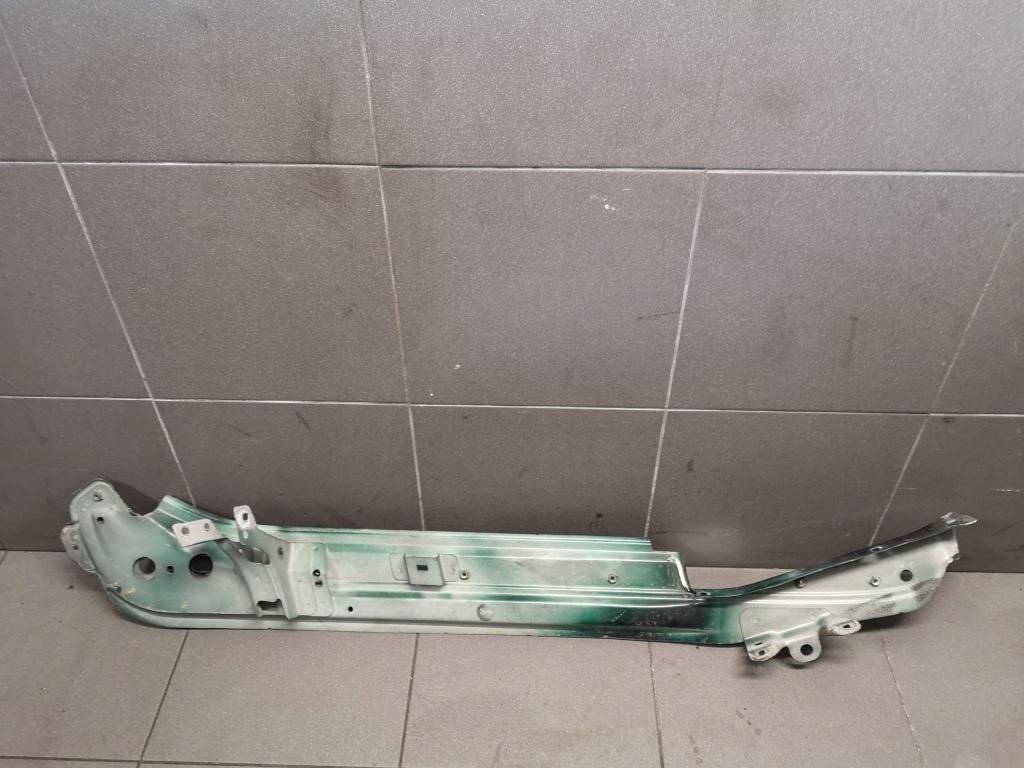 фото №7, Подкрылок кронштейн правое vw touareg 7l6805176d