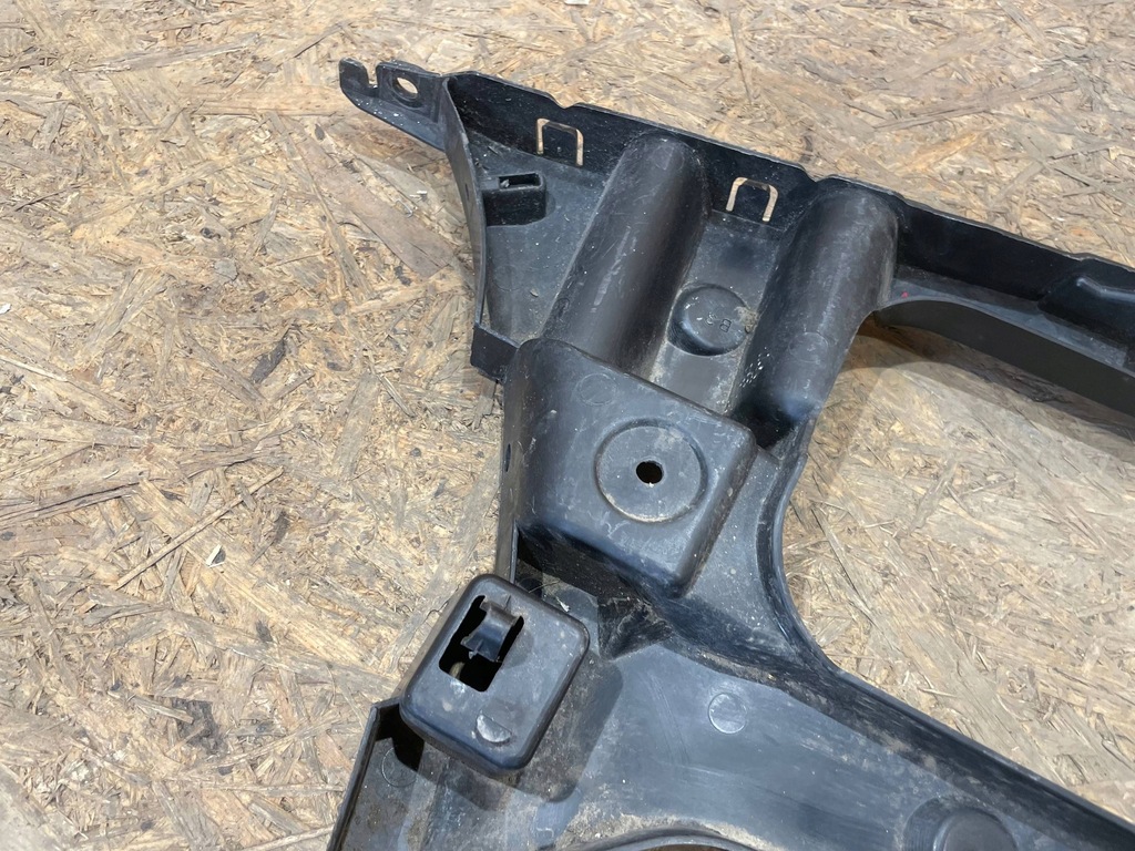 фото №8, Citroen c5 ii 2 x7 08-17 kombi направляющая кронштейн кронштейн бампера правый задняя