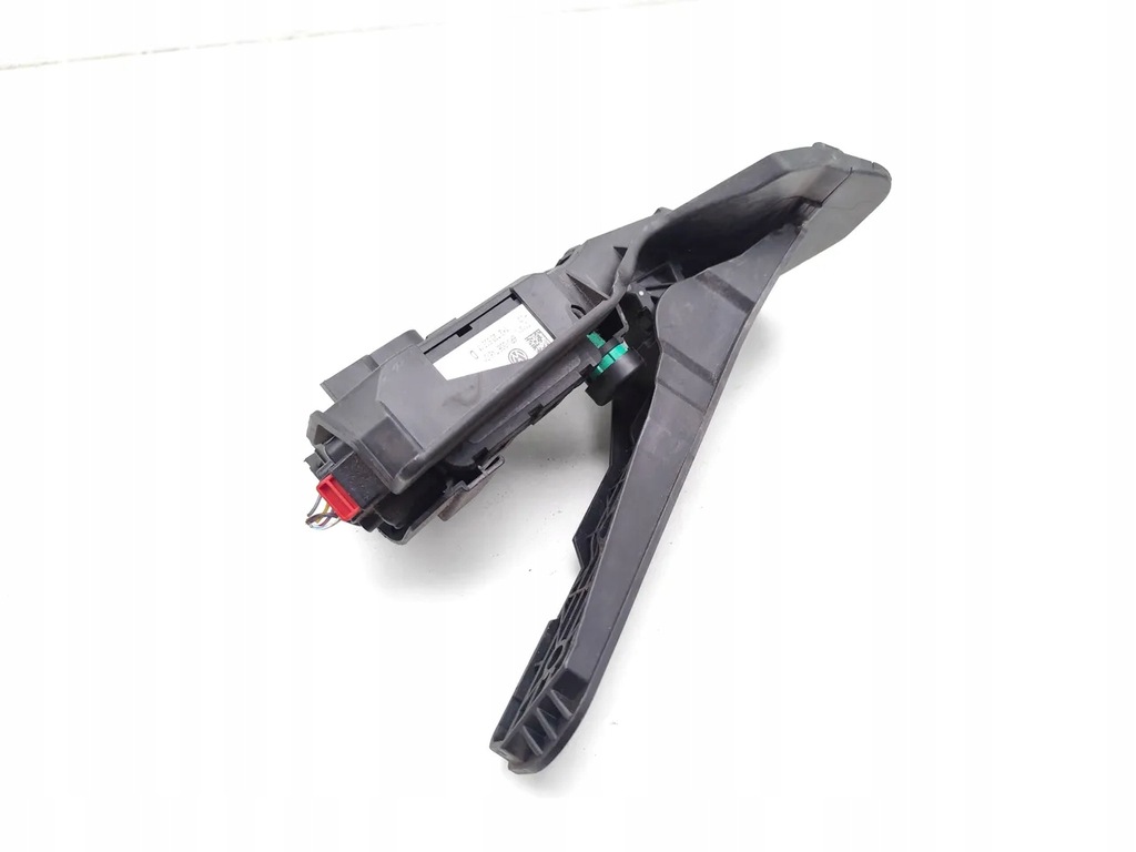 фото №13, Vw scirocco педаль газу / прискорення 2.0 tsi бензин 155kw 210 hp 2011