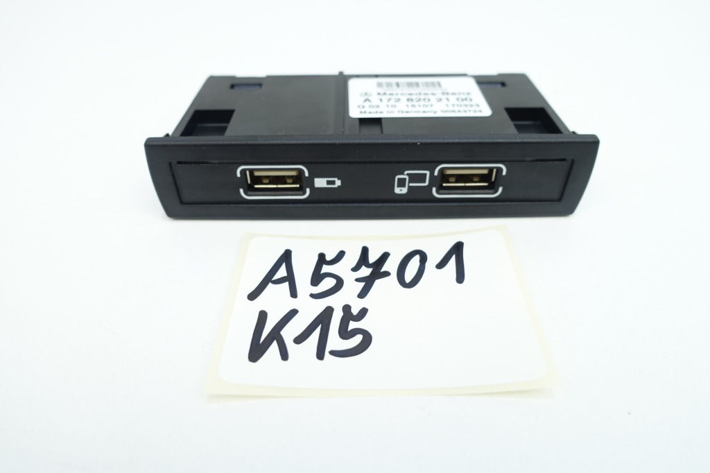 фото №1, Роз'єм usb hub mercedes w156 w176 w117