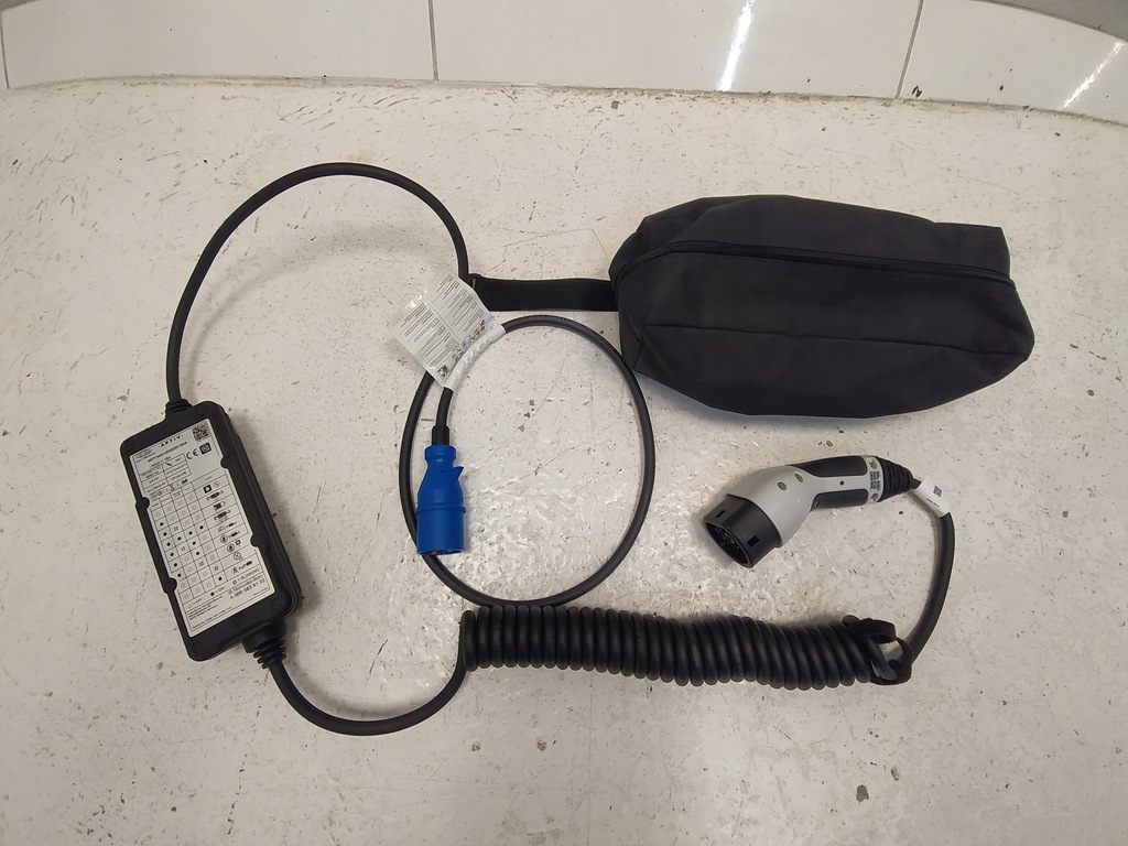 фото №14, Mercedes шланг заряджання кабель зарядний пристрій електрична новий оригінал