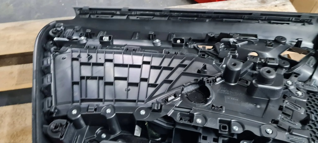 фото №12, S3 8y a3 оббивка обшивка шкіра двері правий задня bangolufsen sedan