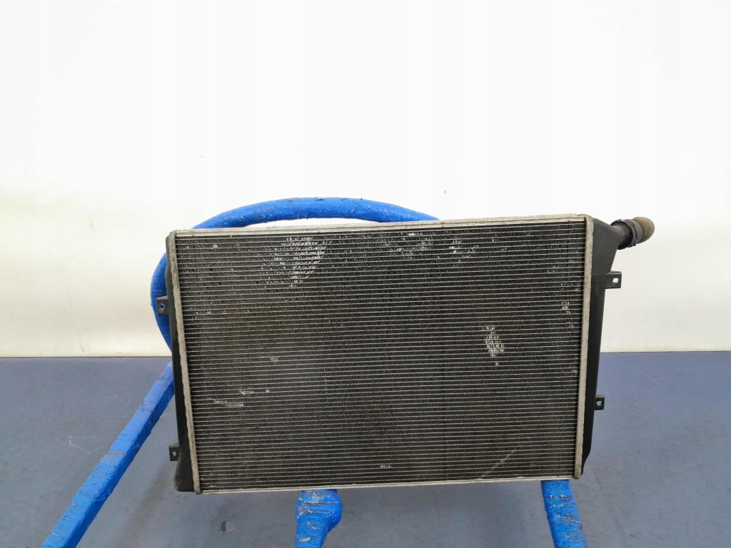 Vw passat b6 2.0 tdi радиатор воды 3c0121253ak Оригинал