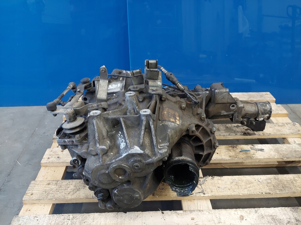 Коробка передач dodge caliber patriot 4x4 2.0 tdi bwd дизель Київ