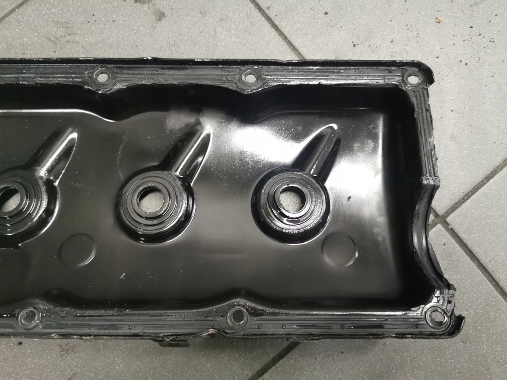 фото №6, Крышка клапанов audi a8 d2 2.5 tdi 059103470