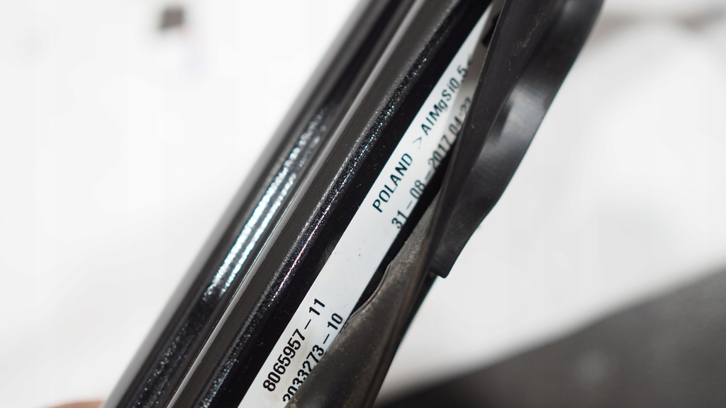 фото №14, Bmw 5 g31 8065957 рейлинг крышный левый