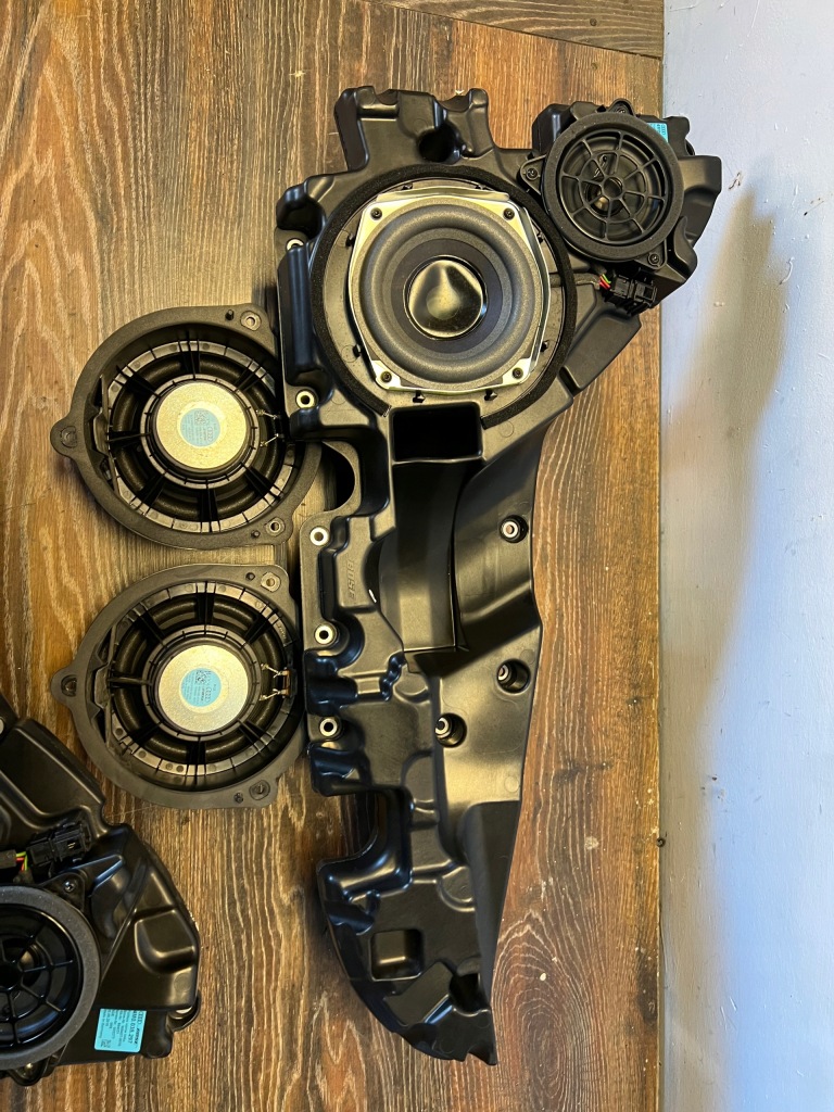 фото №4, Audi q7 4m аудіосистема динаміки двері комплект kpl bose