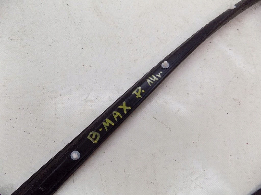 фото №5, Ford b-max 2014r - прокладка верхний правая