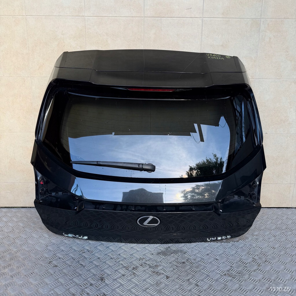фото №1, Кришка багажника задня комплектна lexus ux ux200 ux 200 ux250 ux250h ux 250h камера
