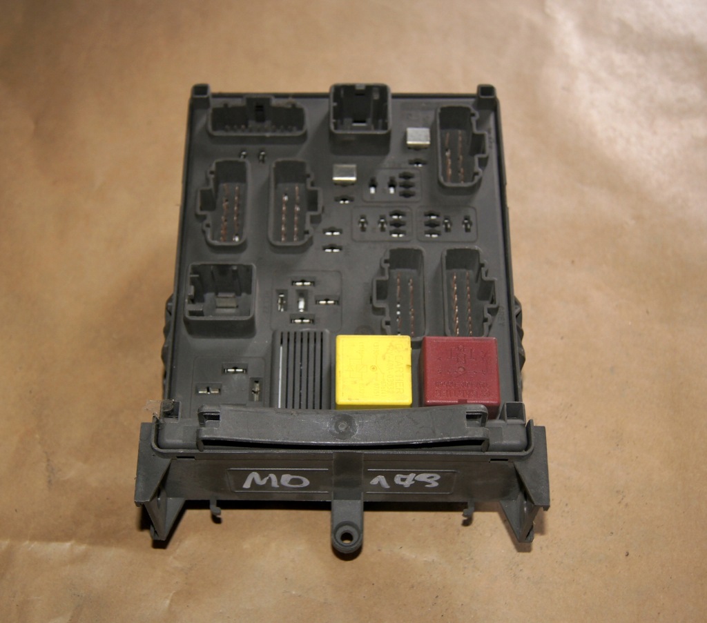 фото №1, Renault laguna ii коробка предохранителей