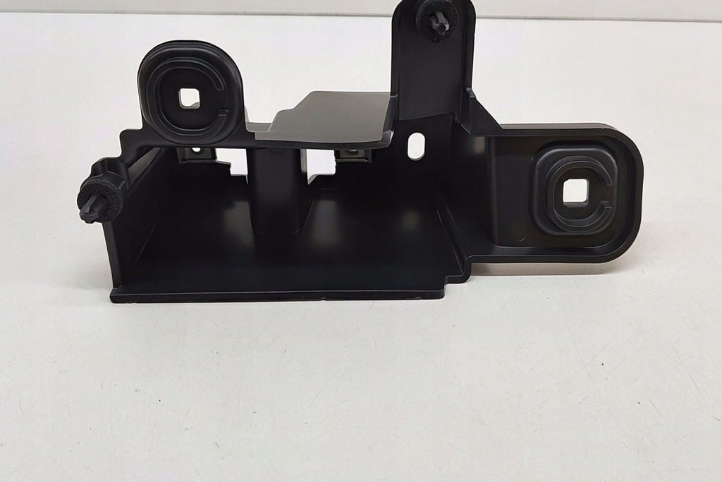 фото №5, Jaguar i-pace x590 задний правый кронштейн бампера t4k9889 2018 24674112 новый