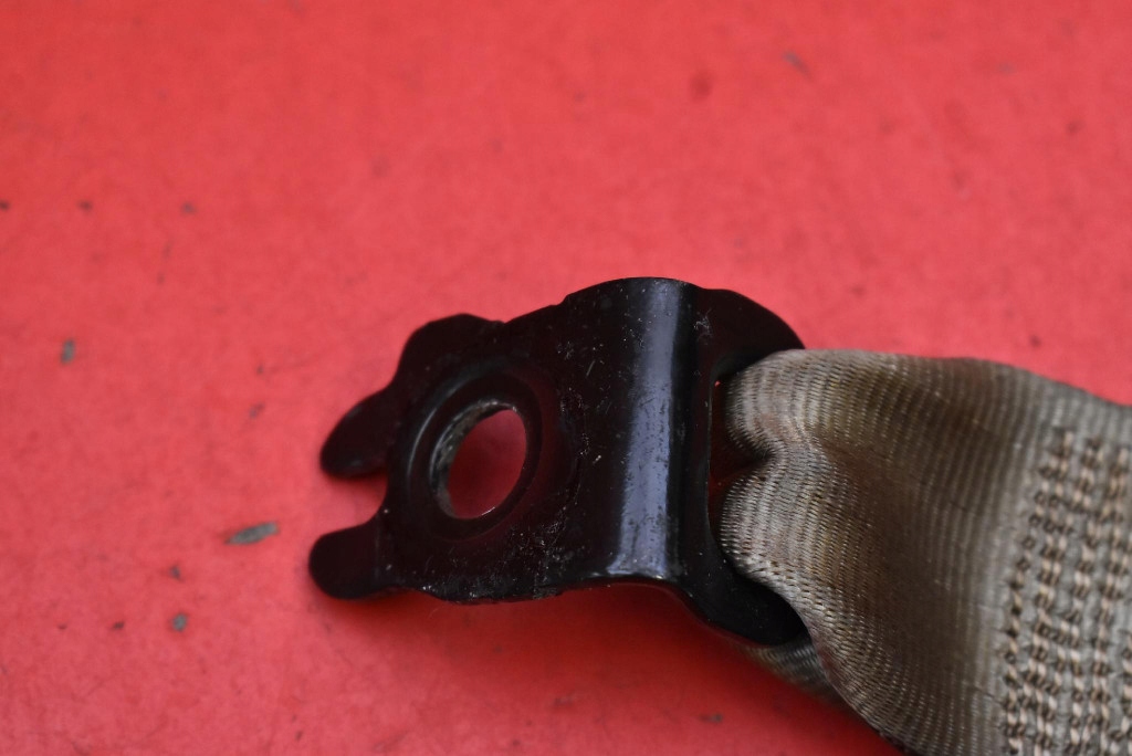 Ремінь безпеки лівий задній eu dm51r611b68ae ford c-max mk2 15-19 Оригінал