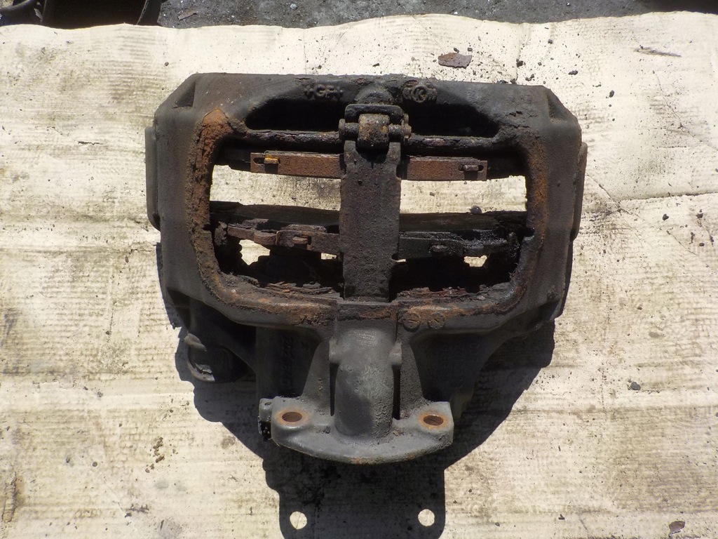 фото №1, Суппорт тормозной левый задний, scania r z012009,202164d