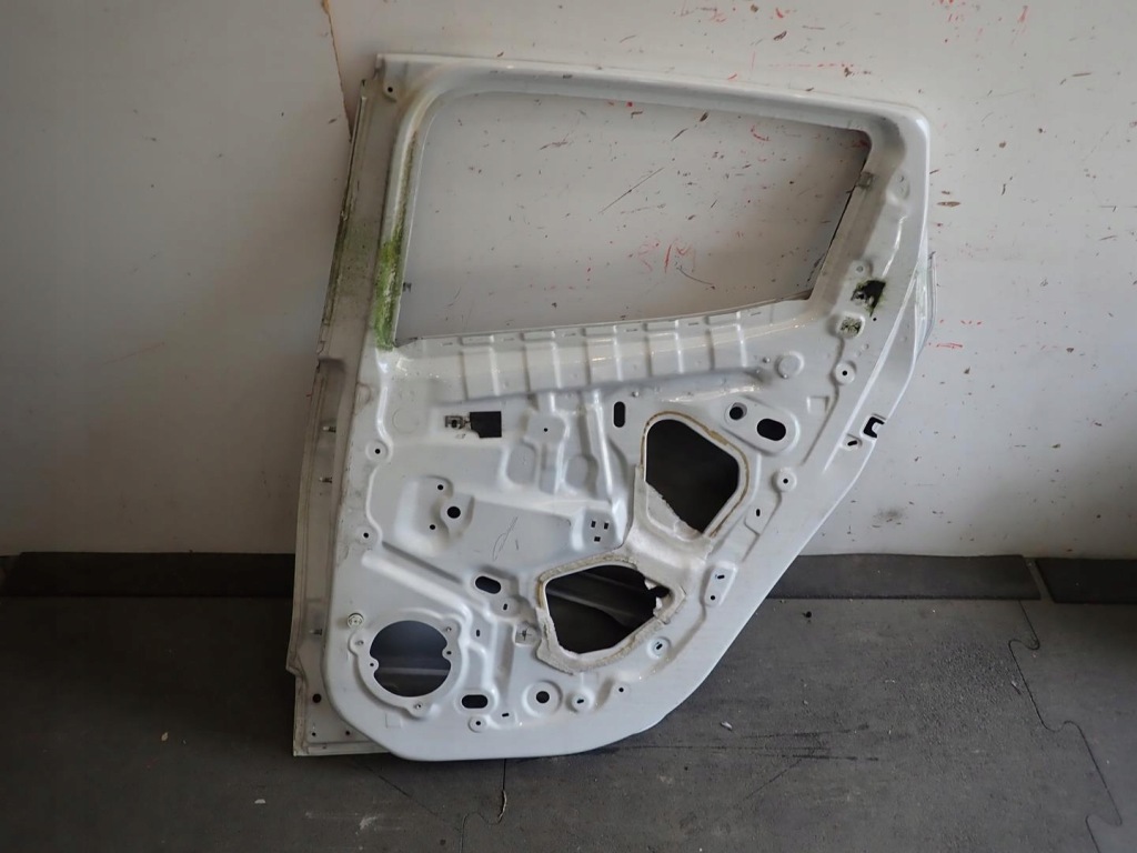 фото №3, Дверь задняя задние правое renault clio iv 2012- hb