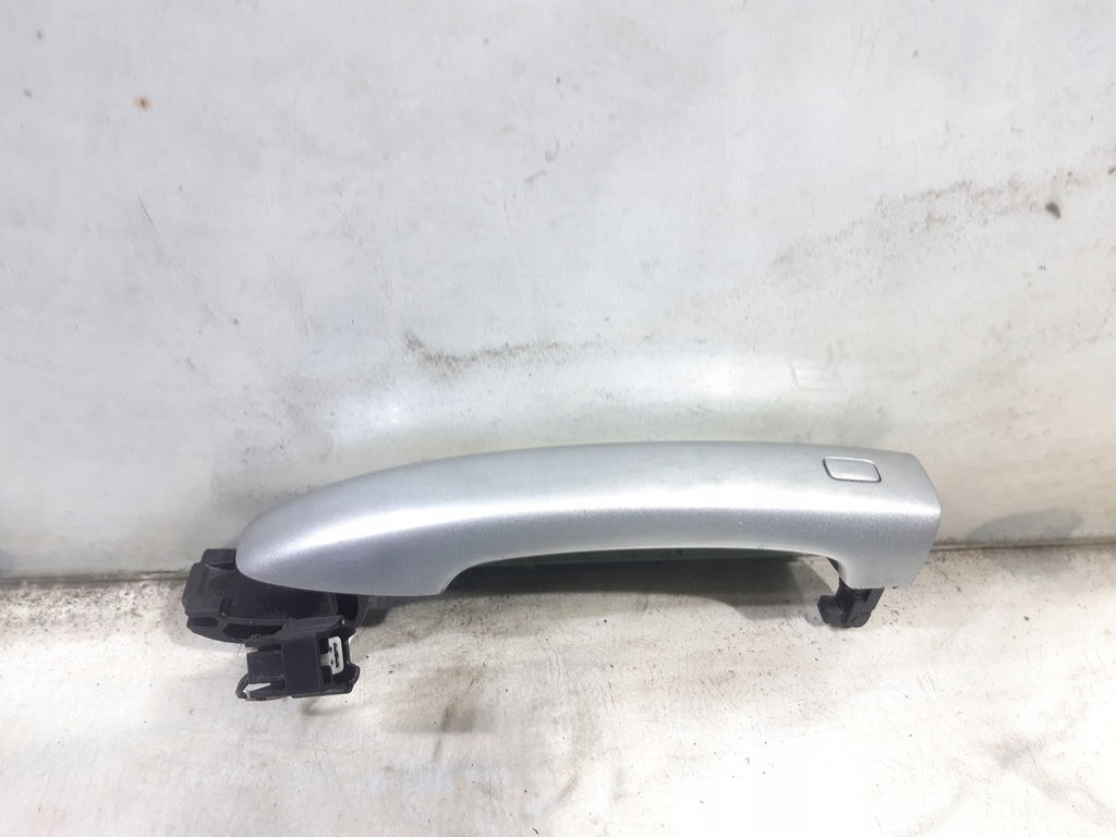 фото №1, Ручка двері лівий перед captur ii 806075707r