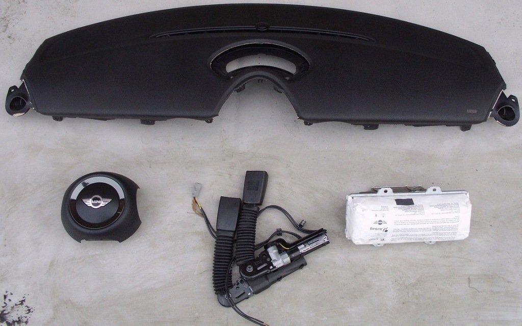 фото №1, Mini r56 приборная панель консоль подушки безопасности ремни