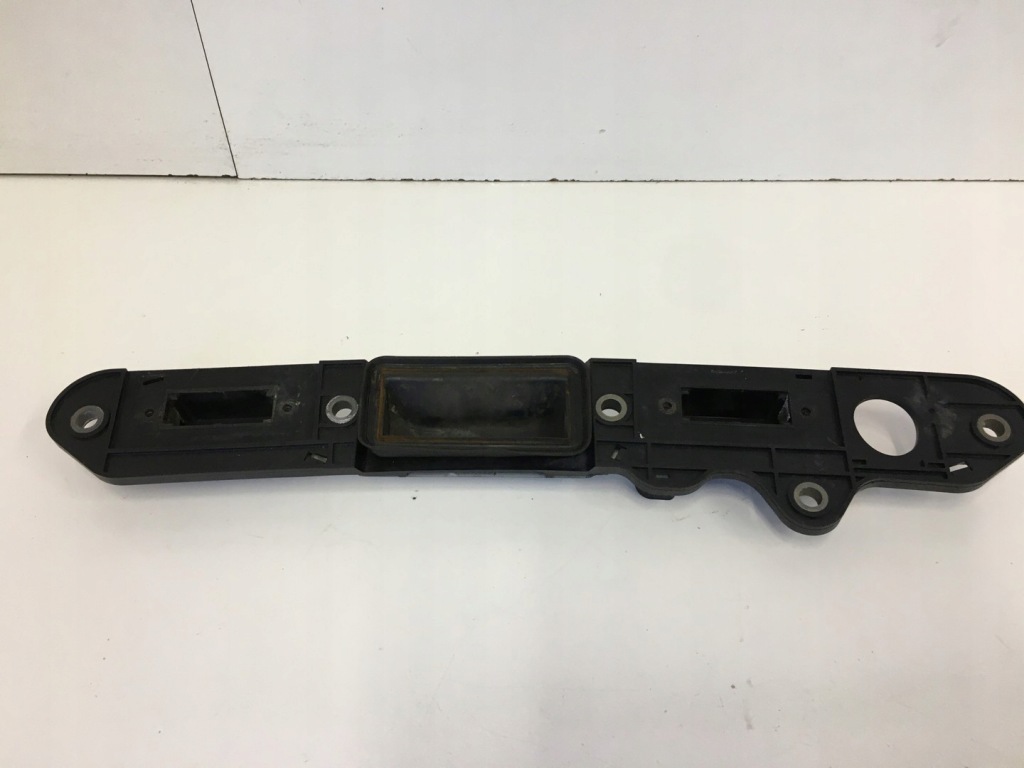 фото №1, Микровыключатель крышки багажника vw golf 5 plus