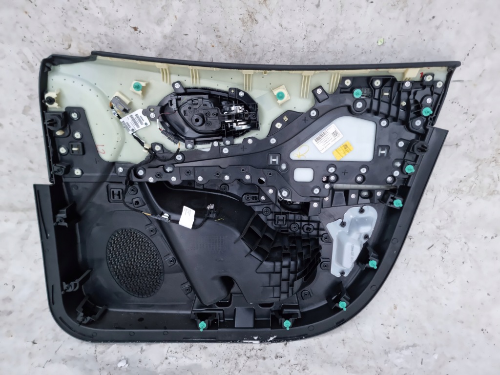 фото №7, Jeep cherokee kl 3.2 trailhawk lift обшивка дверь левый перед водителя 20r