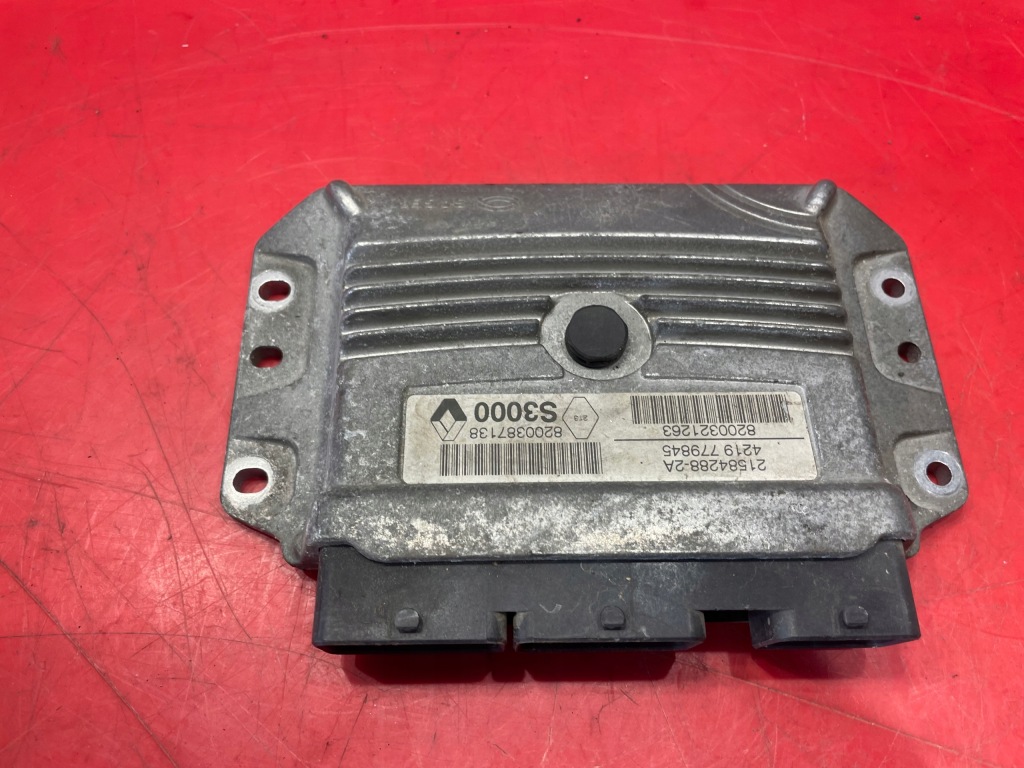 фото №1, Бортовий комп'ютер блок керування двигуна renault 8200321263