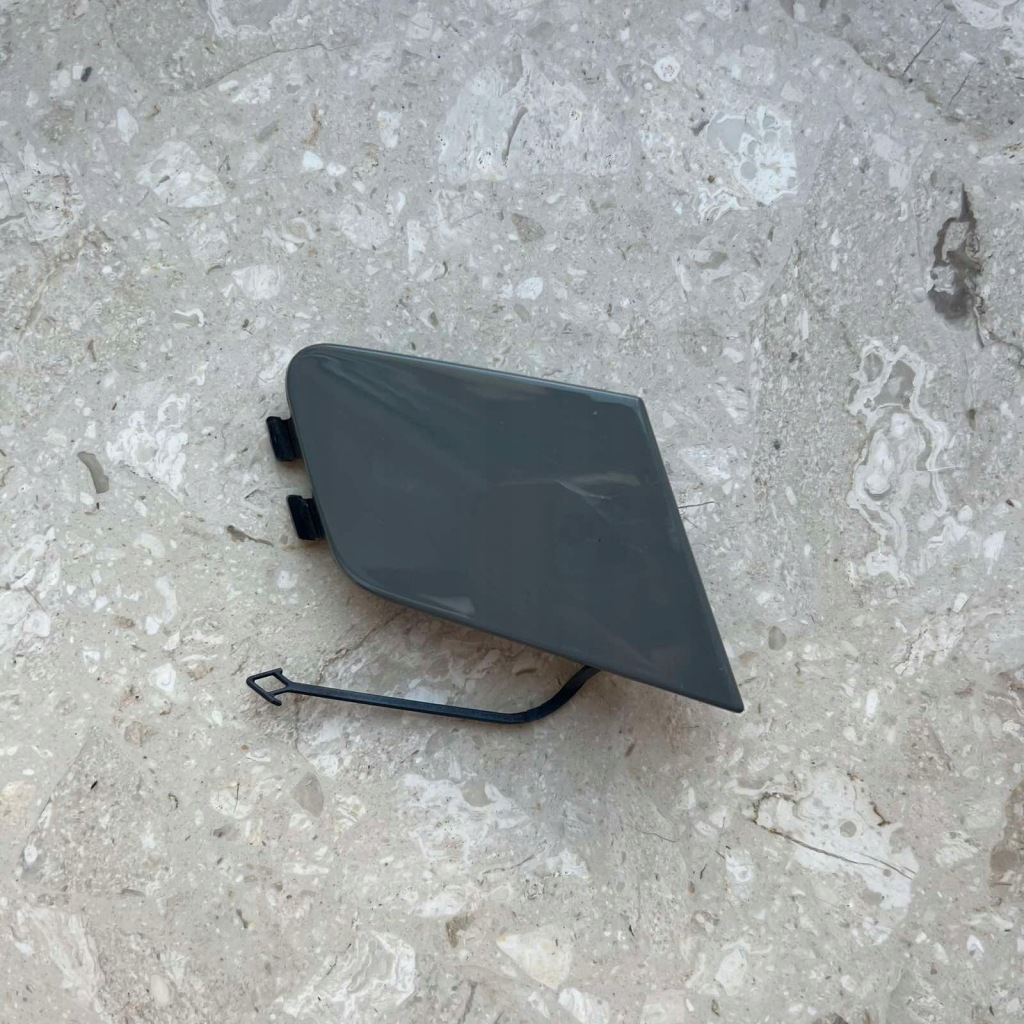 фото №1, Audi q7 s-line 2019- заглушка бампер перед 4m0807241e