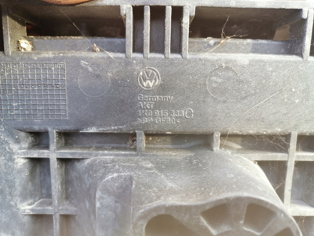 фото №10, Основа акумулятор vw jetta v 1.6 1k0915333c