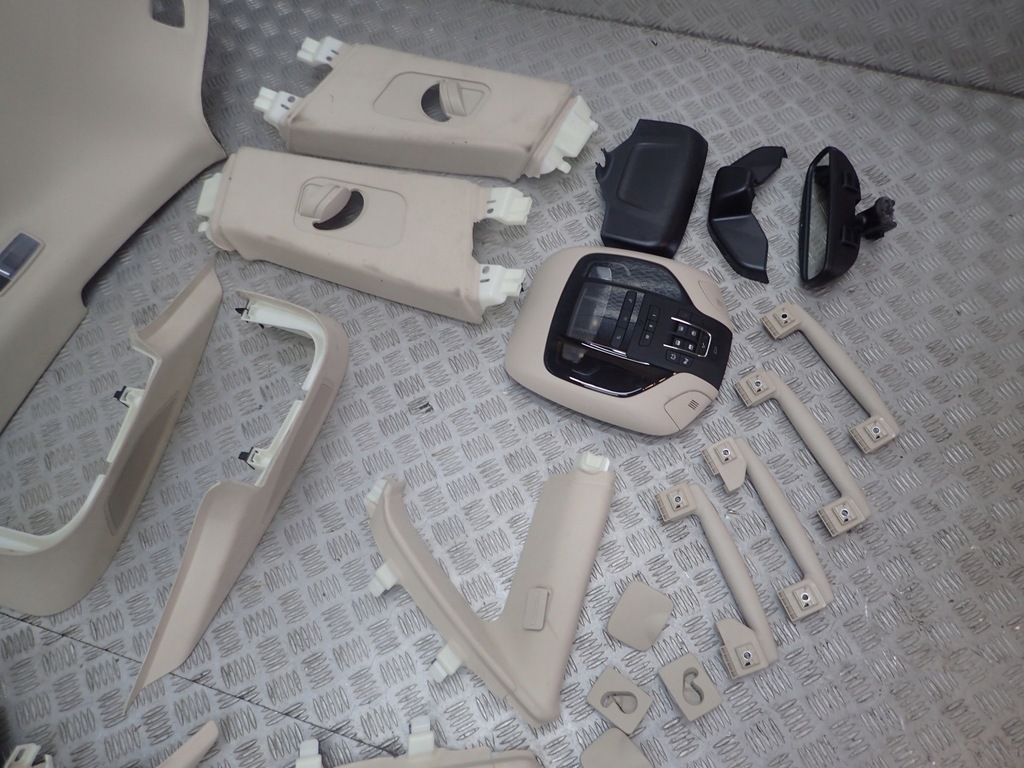 фото №4, Maserati levante потолок стойки alcantara