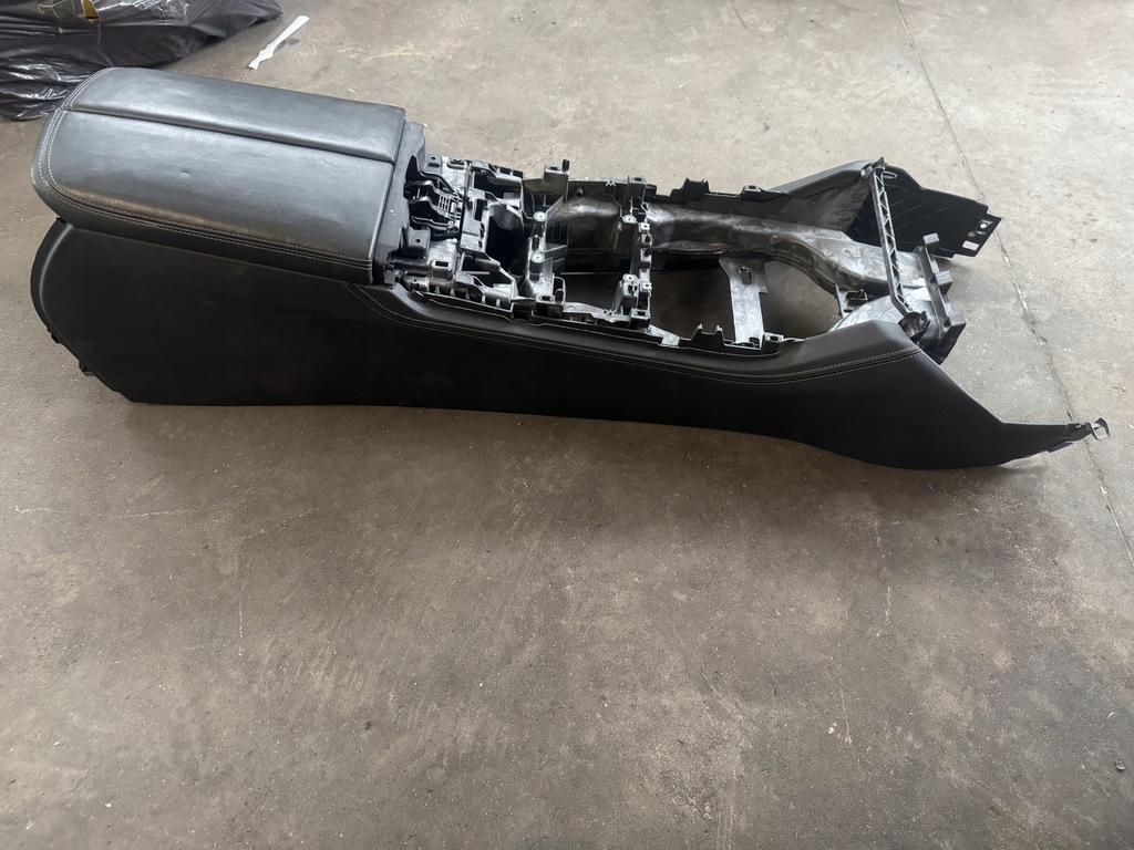 фото №5, Bmw 7 g11 туннель средний подлокотник