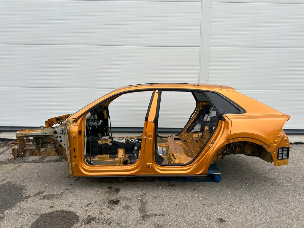 фото №10, Кузов чверть перед задня дах поріг блок двигуна audi q8 sq8 2018- колір ly2y