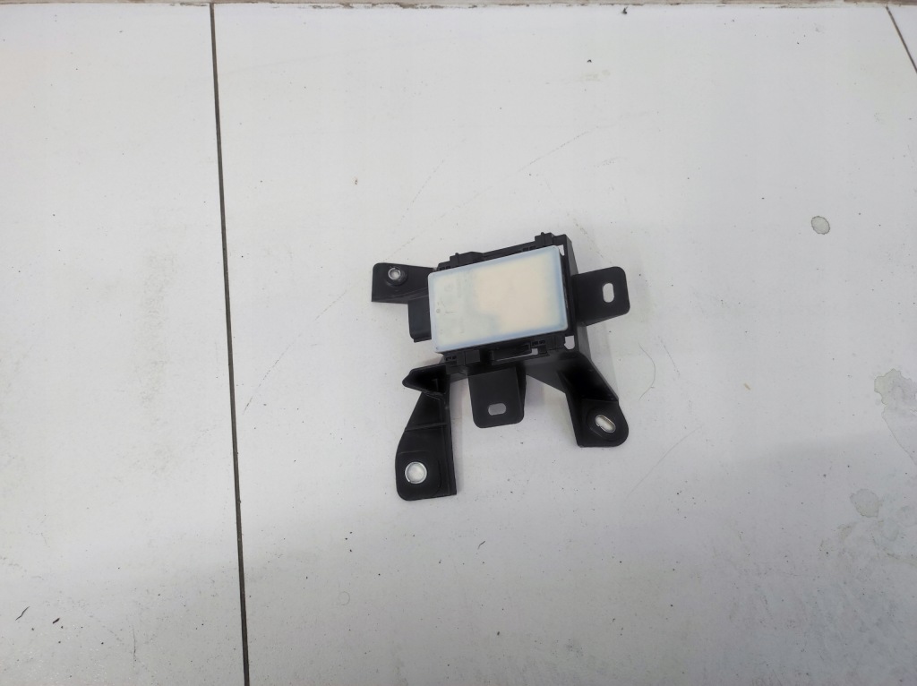 Купить Радар приближения левый задний  renault clio 5 v рестайлинг