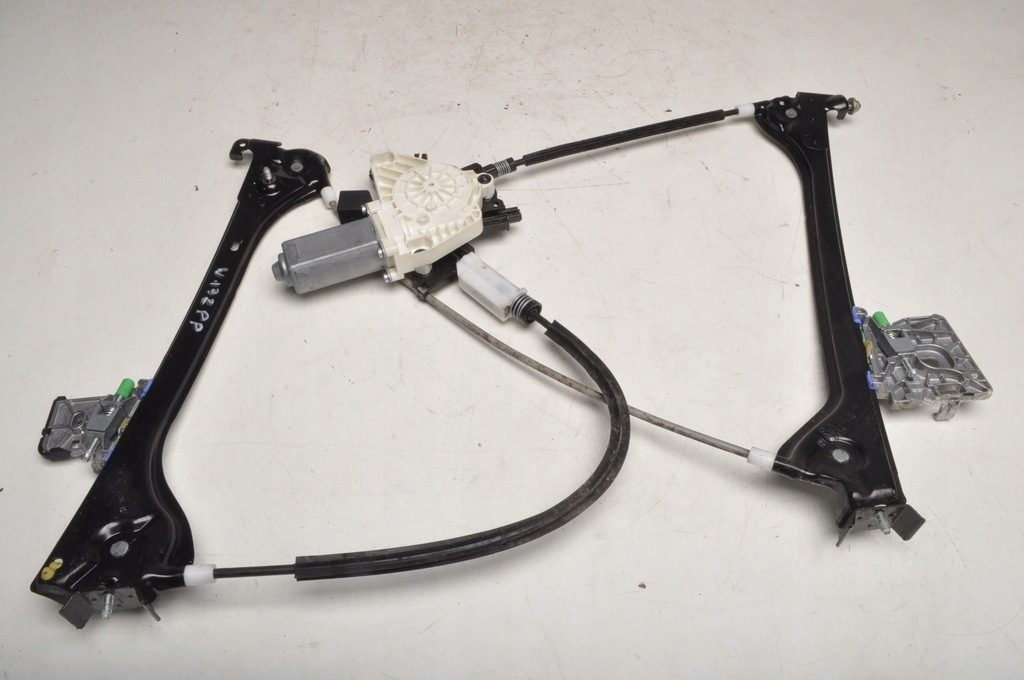 фото №1, Mercedes w172 r172 подъемник стекло правый перед 3d a1727200246