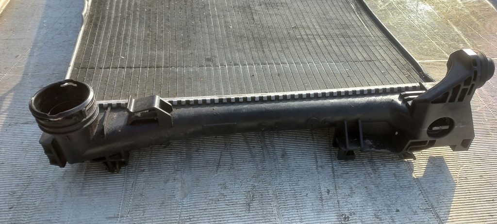 Радіатор води автоматична коробка передач 1,8b c-klasa mercedes w204 Ціна