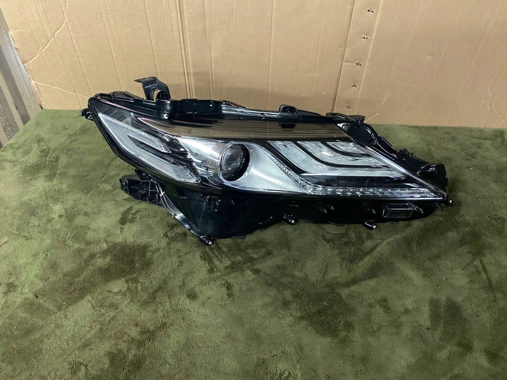 фото №1, Фара led правый toyota camry viii