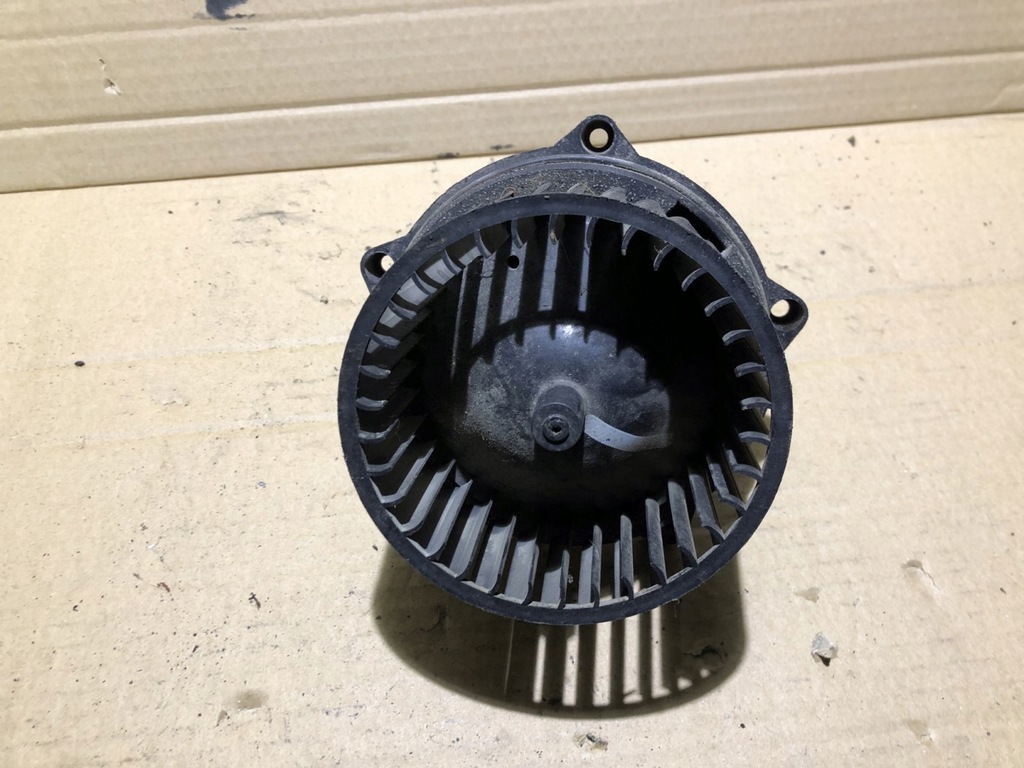 фото №1, Вентилятор обдув повітродувка vw t4 703819167