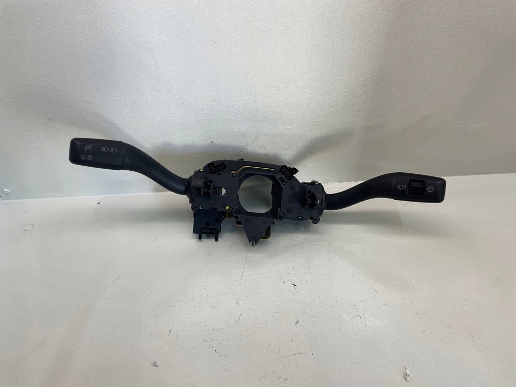 фото №1, Перемикач комбінований 8e0953549f vag