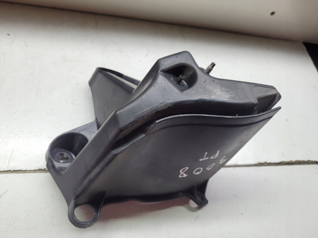 фото №1, Peugeot 3008 напрямна кронштейн бампера правий задня