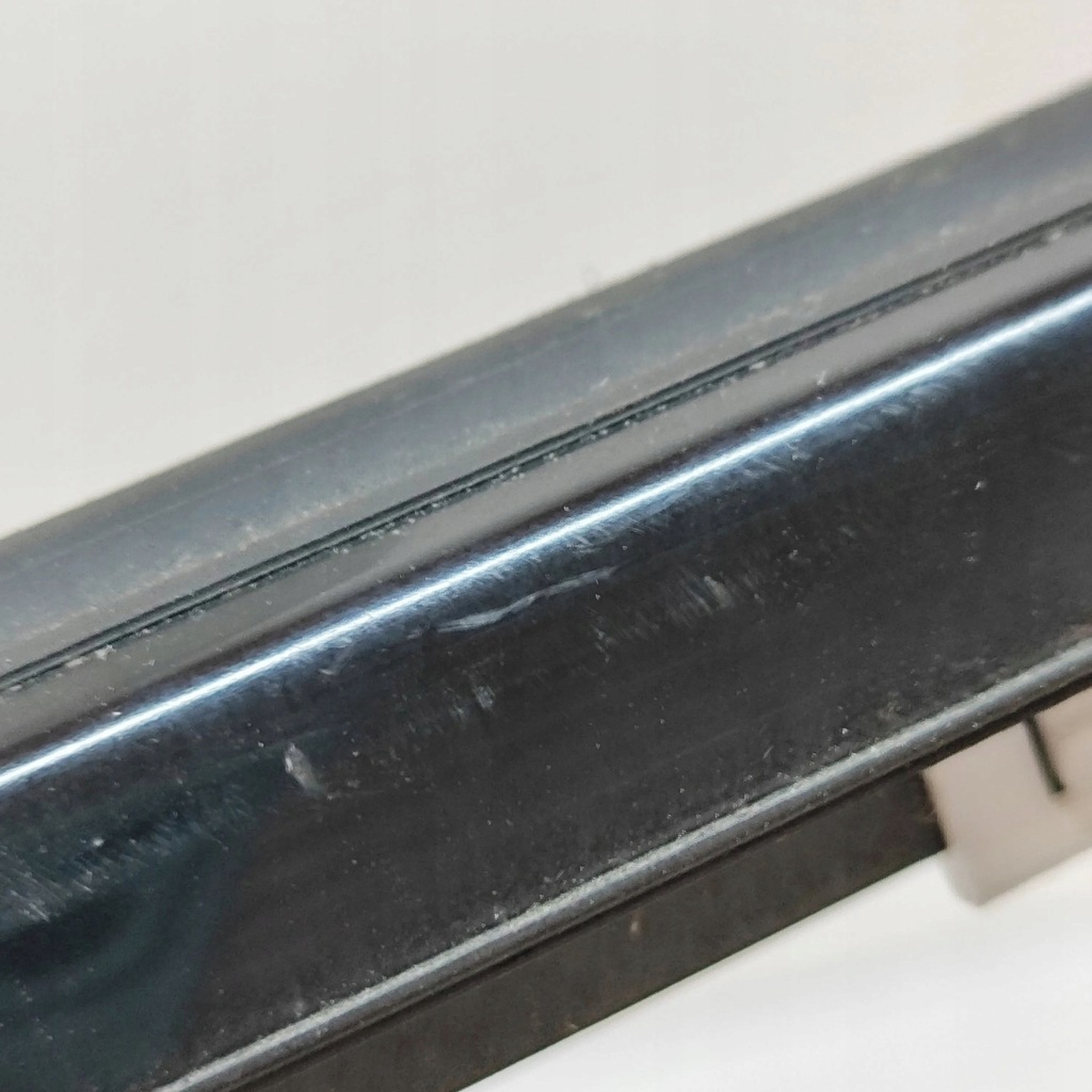 фото №5, Kia ev6 2021 левая сторона молдинг / прокладка стекло дверь задних