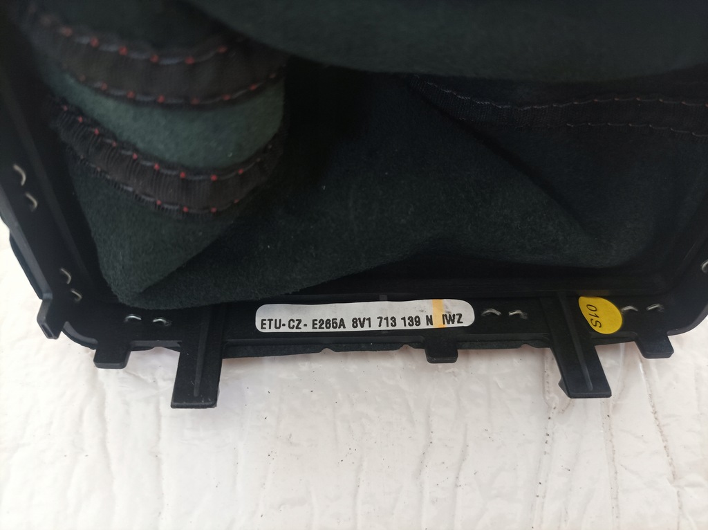 фото №8, Audi a3 s3 8v домкрат ручка чехол dsg 8v1713139n