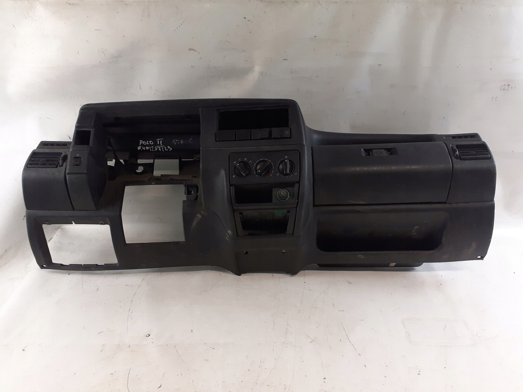 фото №1, Приборная панель приборная приборная панель vw polo ii fl