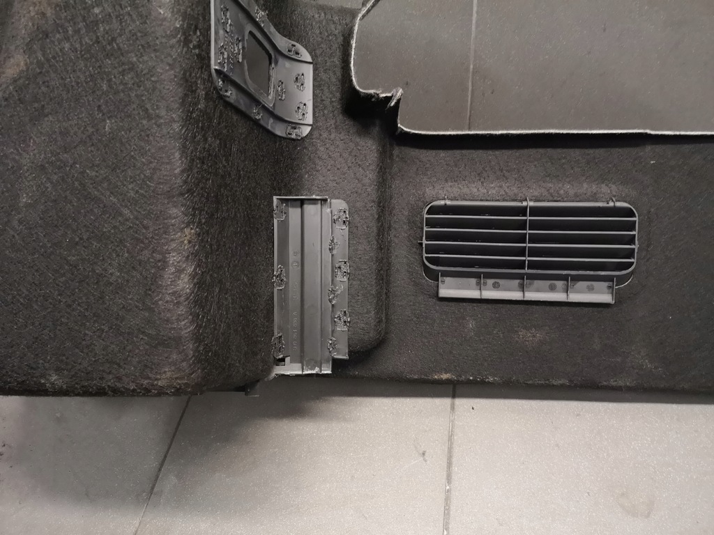 фото №10, Обшивка багажника правый audi a4 b6 cabrio