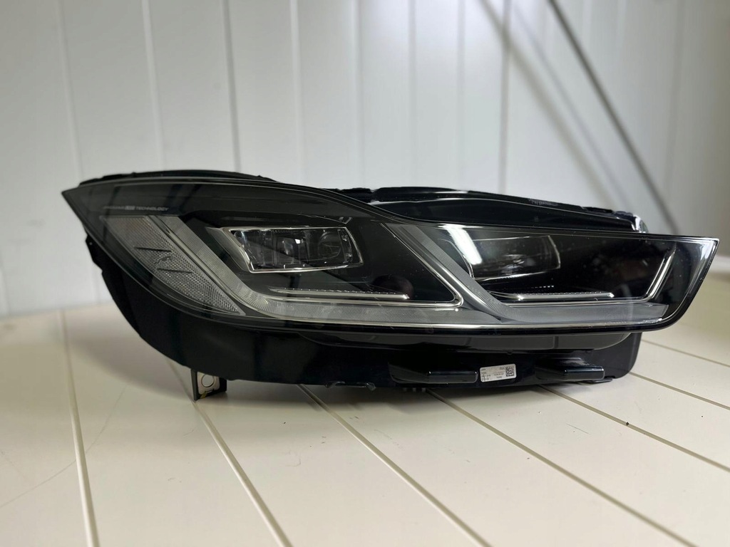 фото №1, Jaguar i-pace x590 лампа передняя правая mid led j9d3-13w029-ec