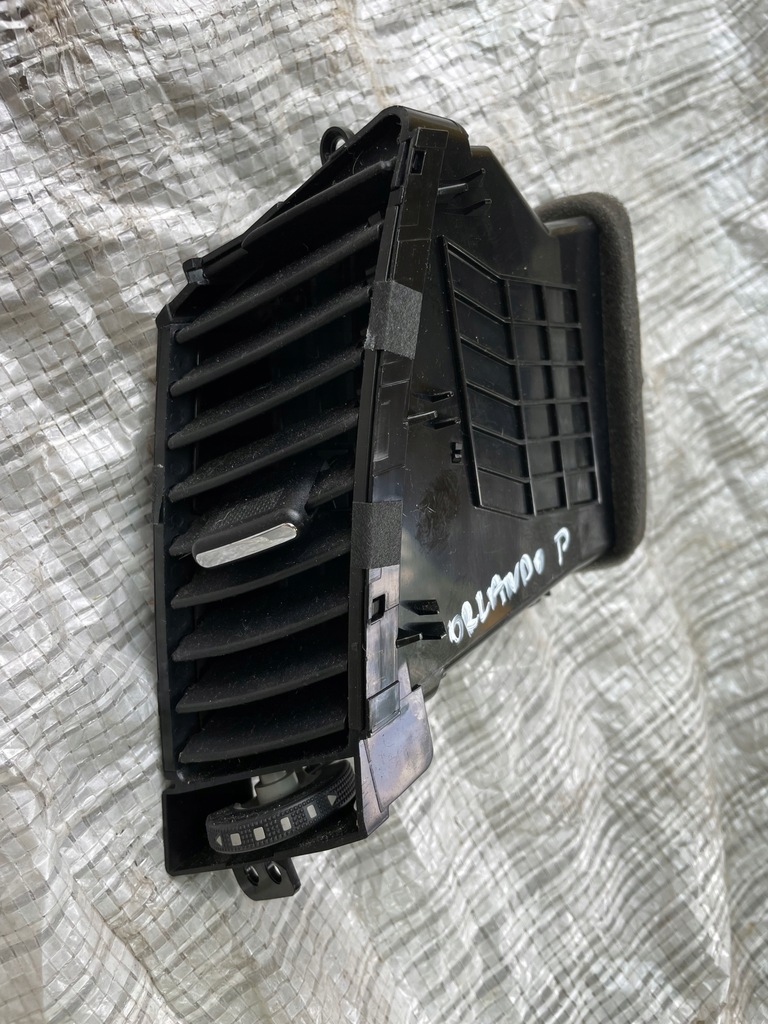 фото №1, Решётка обдув chevrolet orlando правая