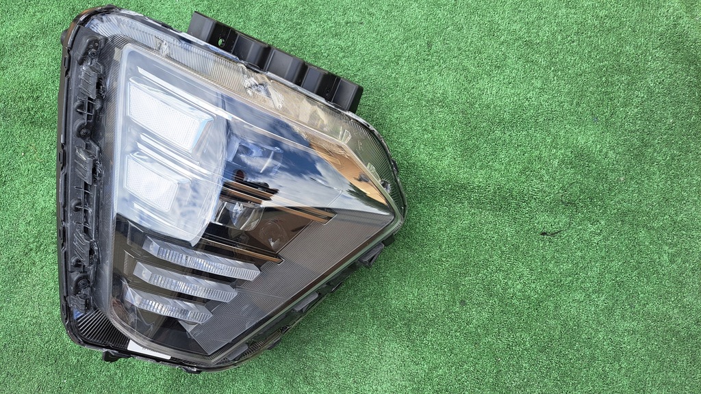 фото №1, Hyundai kona 2 ii full led лампа передняя