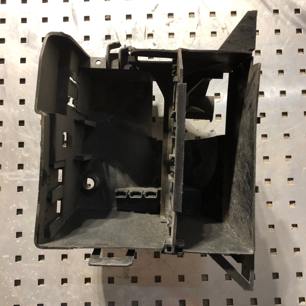 фото №1, Корпус предохранителей trafic vivaro