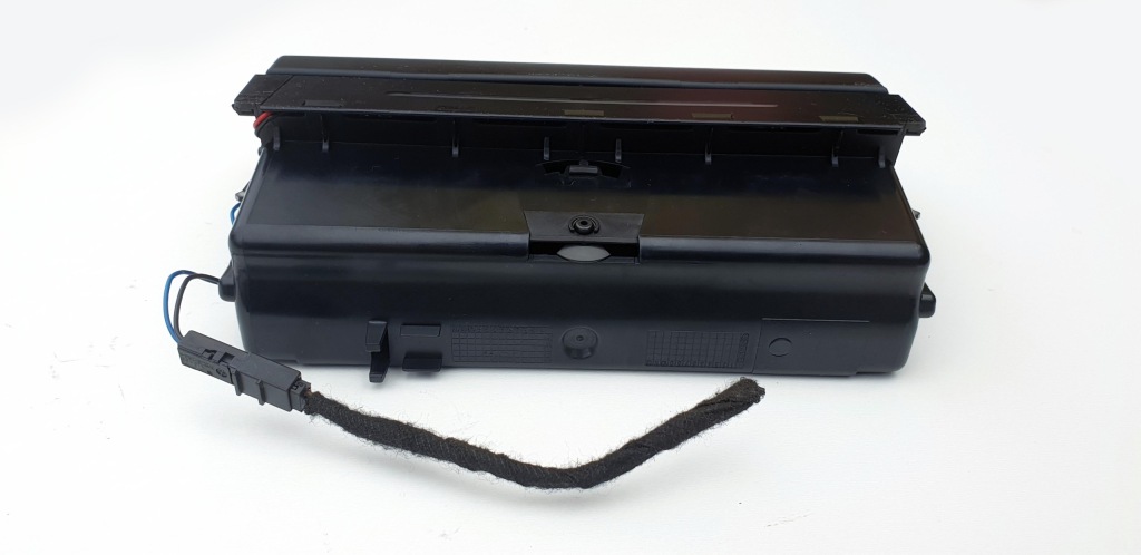 Audi a4 b5 попільничка перед передня в Україні