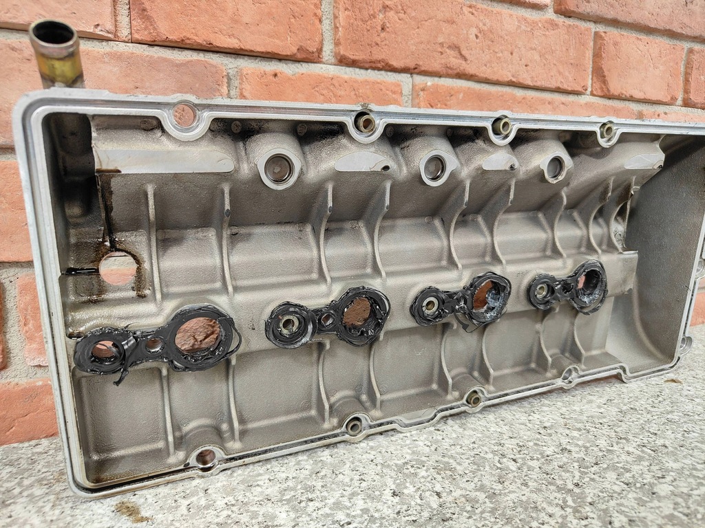 фото №8, Bmw e38 e65 4.0d 740d m67 v8 кришка клапанів ліва 2248373