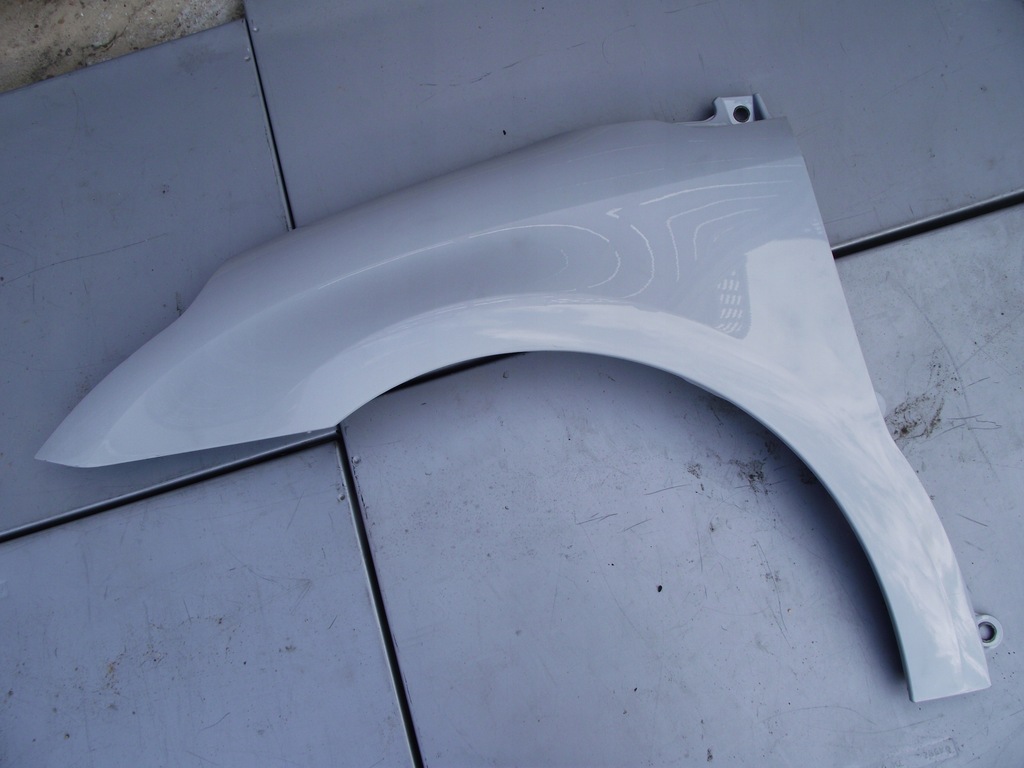 фото №1, Левый крыло c4 04-09 rok