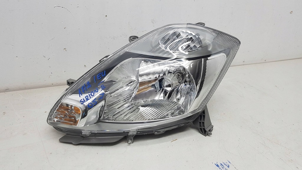 фото №1, Daihatsu sirion ii лампа левый перед eu