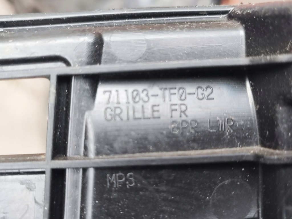 фото №8, Решётка радиатора решётка средняя бампер перед honda jazz iii 3 lift 11-15 71103tf0g2