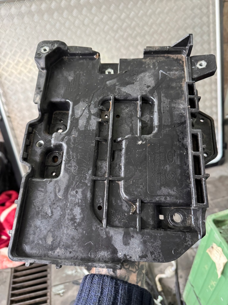 Купити Основа акумулятор kia rio 3 37150-1w000