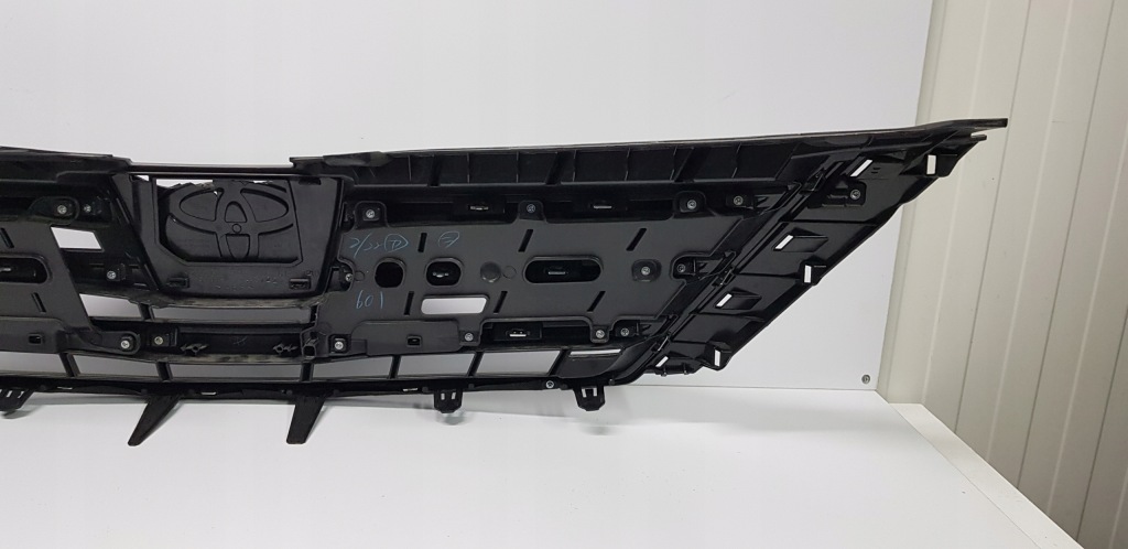 Toyota alphard 08-14 решётка  решётка радиатора хром бампер Киев